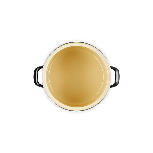 Bat Stockpot, view 5